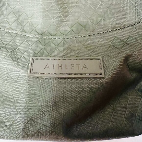 Athleta Excursion Backpack Olive Green Like New! - Picture 3 of 9
